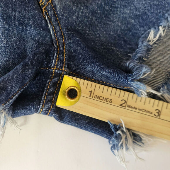 LEVI'S 501 Cut Off Denim Shorts Size Women's 31 - Picture 12 of 12